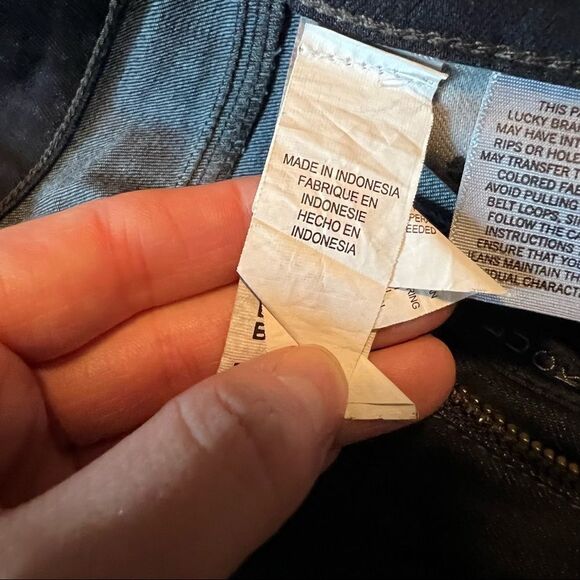 Lucky brand Brooke skinny jeans. Dark wash - Picture 7 of 15